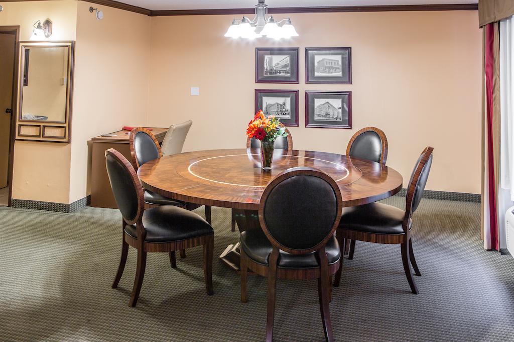 Courtyard By Marriott Toledo West Otel Dış mekan fotoğraf